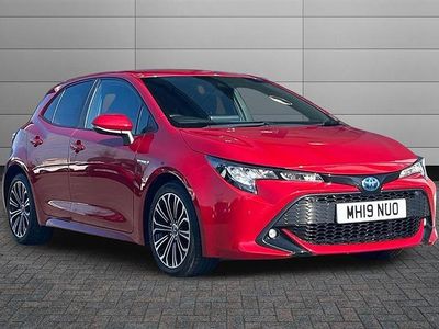 Used Toyota Corolla Design 122 HP (89 kW) 2019 Scarlet flare Hatchback