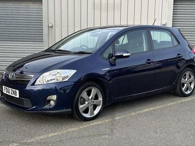 Toyota Auris Hybrid