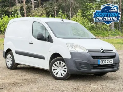 Used Citroën Berlingo 100 HP (73 kW) 2017 White MPV