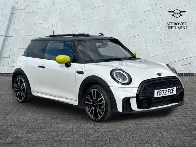 Used Mini Cooper Hatch 134 HP (98 kW) 2022 White Hatchback