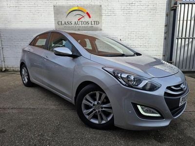Used Hyundai i30 Style 110 HP (80 kW) 2013 Silver Hatchback