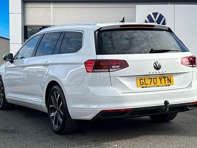 Used VW Passat SEL 150 HP (110 kW) 2020 White Estate