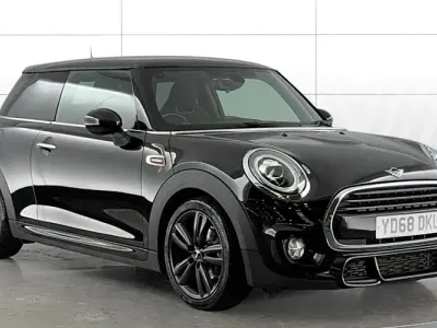 Used Mini Cooper Hatch 136 HP (100 kW) 2018 Black Hatchback