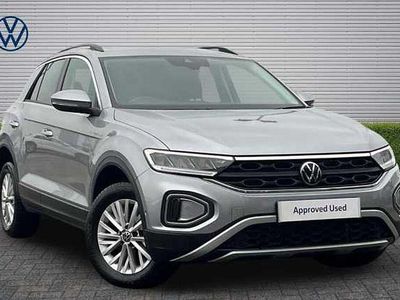 Usado VW T-Roc Life 150 CV (110 kW) 2023 Plateado SUV