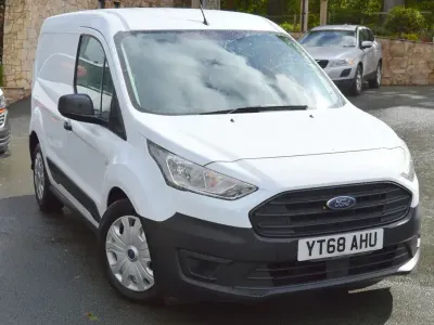 Used Ford Transit Connect 100 HP (73 kW) 2018 White MPV