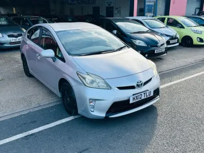 Used Toyota Prius 140 HP (102 kW) 2026 Silver Hatchback