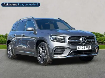 Begagnad Mercedes GLB200 AMG line 2025 Grå SUV