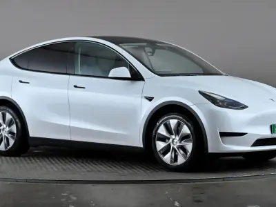 Używany Tesla Model Y RWD 219 kW (299 KM) 2023 Biały SUV