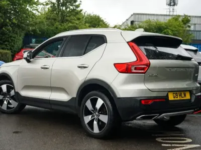 Used Volvo XC40 Inscription 187 HP (137 kW) 2018 Yellow SUV