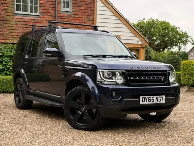 Używany Land Rover Discovery 4 HSE Luxury 256 KM (188 kW) 2015 Niebieski SUV