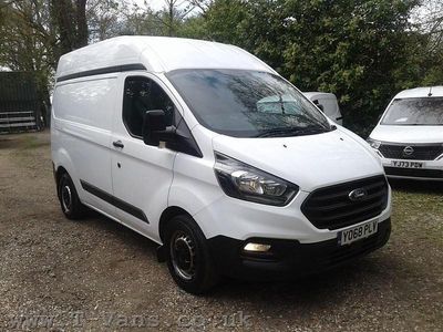 Used Ford Transit Custom 105 HP (77 kW) 2018 White Van