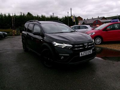 Black Used 2022 Dacia Jogger Extreme MPV | £12,000 (Fair price)