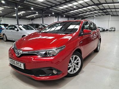 used Toyota Auris Hybrid 