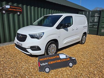Used Vauxhall Combo 100 HP (73 kW) 2023 White MPV