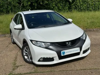 Used Honda Civic ES 2013 White Hatchback