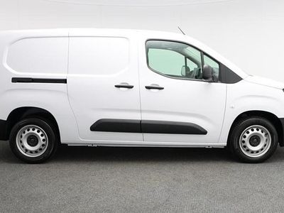 White New 2025 Peugeot Partner MPV | £20,999 (Expensive)