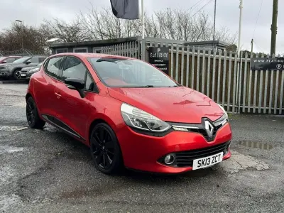 Used Renault Clio Dynamique 90 HP (66 kW) 2013 Red Hatchback