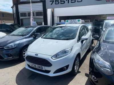 Usado Ford Fiesta Zetec 2016 Blanco Utilitario