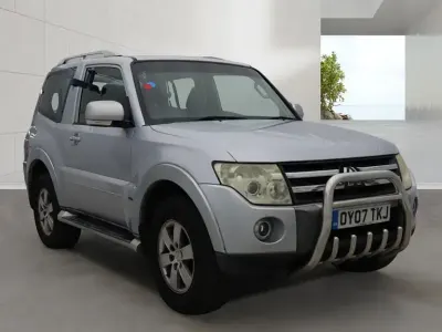 Used Mitsubishi Shogun 168 HP (123 kW) 2007 Silver SUV