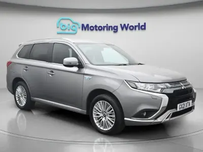 Used Mitsubishi Outlander P-HEV 224 HP (164 kW) 2021 Grey SUV