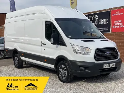 Usado Ford Transit 130 HP (95 kW) 2018 Branco Van