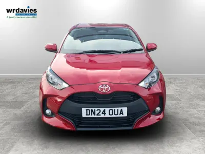 Used Toyota Yaris 116 HP (85 kW) 2024 Scarlet flare Hatchback