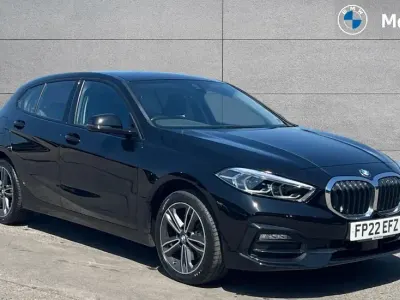 Used BMW 118 Sport Line 136 HP (100 kW) 2022 Black sapphire Hatchback