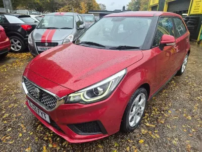 Käytetty MG MG3 Excite 106 HP (77 kW) 2021 Punainen Viistoperä
