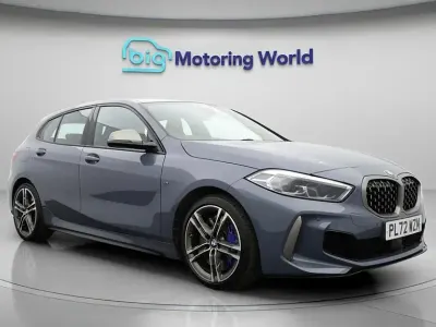 Usado BMW M135 306 CV (225 kW) 2022 Gris Utilitario