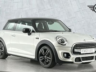 Usado Mini Cooper Hatch 134 HP (98 kW) 2019 Prateado Citadino