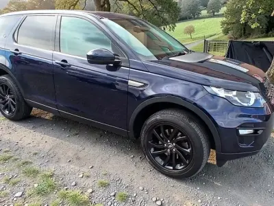 Used Land Rover Discovery Sport SE 180 HP (132 kW) 2017 Blue SUV