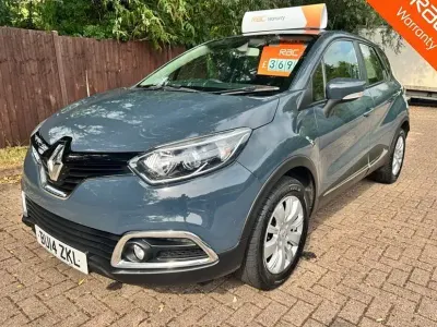 Used Renault Captur Expression+ 90 HP (66 kW) 2014 Blue SUV