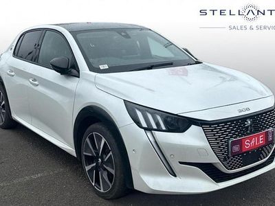 Used Peugeot e-208 Premium 100 kW (136 HP) 2021 White Hatchback