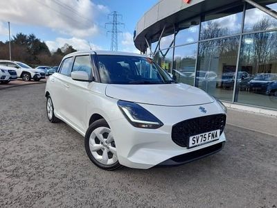 Używany Suzuki Swift 82 KM (60 kW) 2025 Biały Hatchback