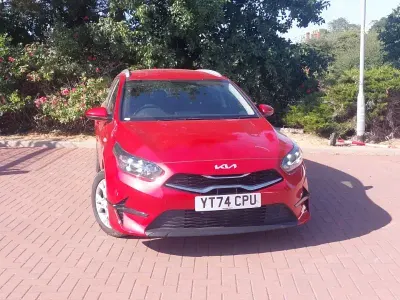 Used Kia Ceed 138 HP (101 kW) 2024 Red Hatchback