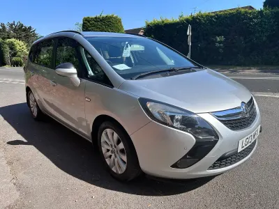 Used Vauxhall Zafira 140 HP (102 kW) 2013 Silver MPV