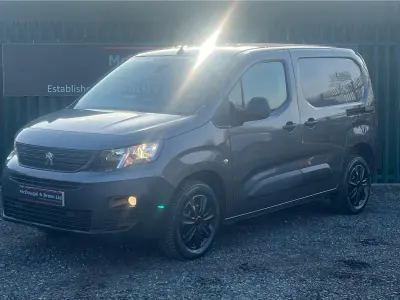 Used Peugeot Partner Premium 129 HP (94 kW) 2021 Grey MPV