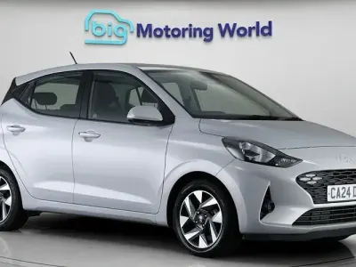 Usado Hyundai i10 Advanced 67 HP (49 kW) 2024 Cinzento Citadino