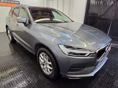 Usado Volvo XC60 Momentum 190 HP (139 kW) 2019 Cinzento SUV