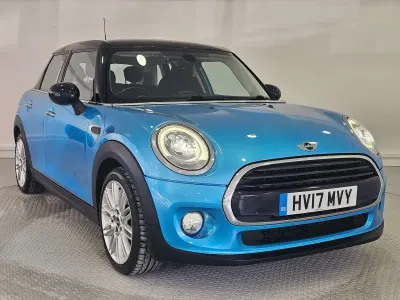 Used Mini Cooper D Hatch 116 HP (85 kW) 2017 Blue Hatchback
