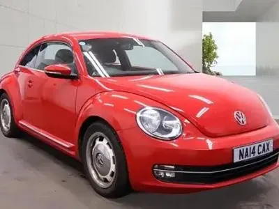 Used VW Beetle Design 2014 Red Hatchback