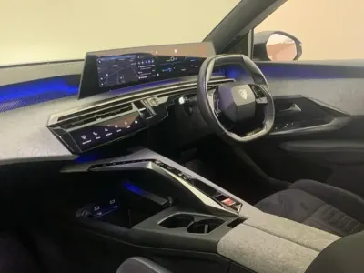 Used Peugeot e-5008