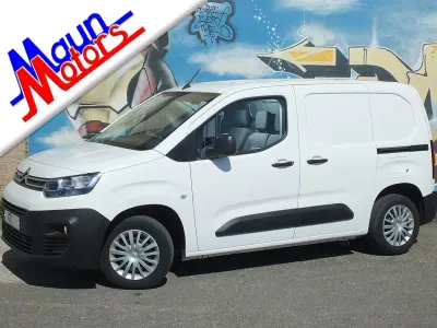 Used Citroën Berlingo 75 HP (55 kW) 2021 White MPV