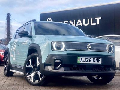 Used Renault R4 Komfort 110 kW (150 HP) 2025 Special metallic  hauts de france green  Estate