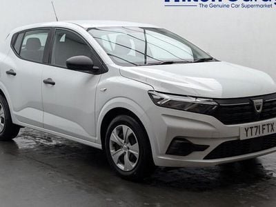 Used Dacia Sandero Essentiel 67 HP (49 kW) 2021 White Hatchback