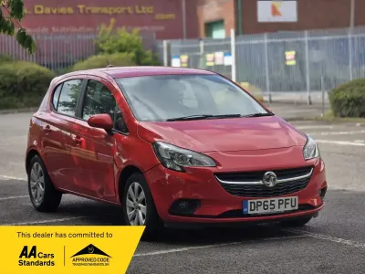 Used Vauxhall Corsa Design Edition 70 HP (51 kW) 2015 Red Hatchback