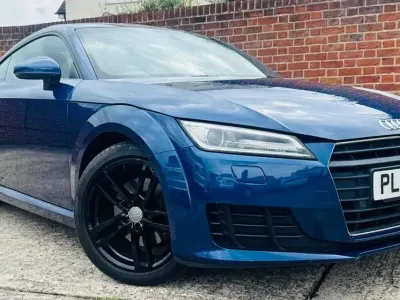 Begagnad Audi TT Sport 184 HK (135 kW) 2015 Blå Sportkupé