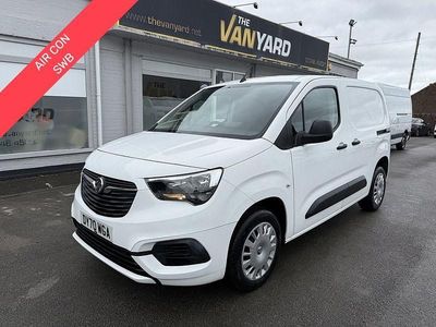 Used Vauxhall Combo Sportive 100 HP (73 kW) 2020 White Van