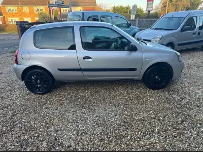 Used Renault Clio Campus 60 HP (44 kW) 2008 Silver Hatchback