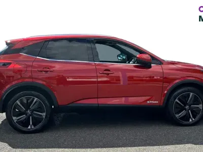 Used Nissan Qashqai Tekna 190 HP (139 kW) 2025 Red SUV